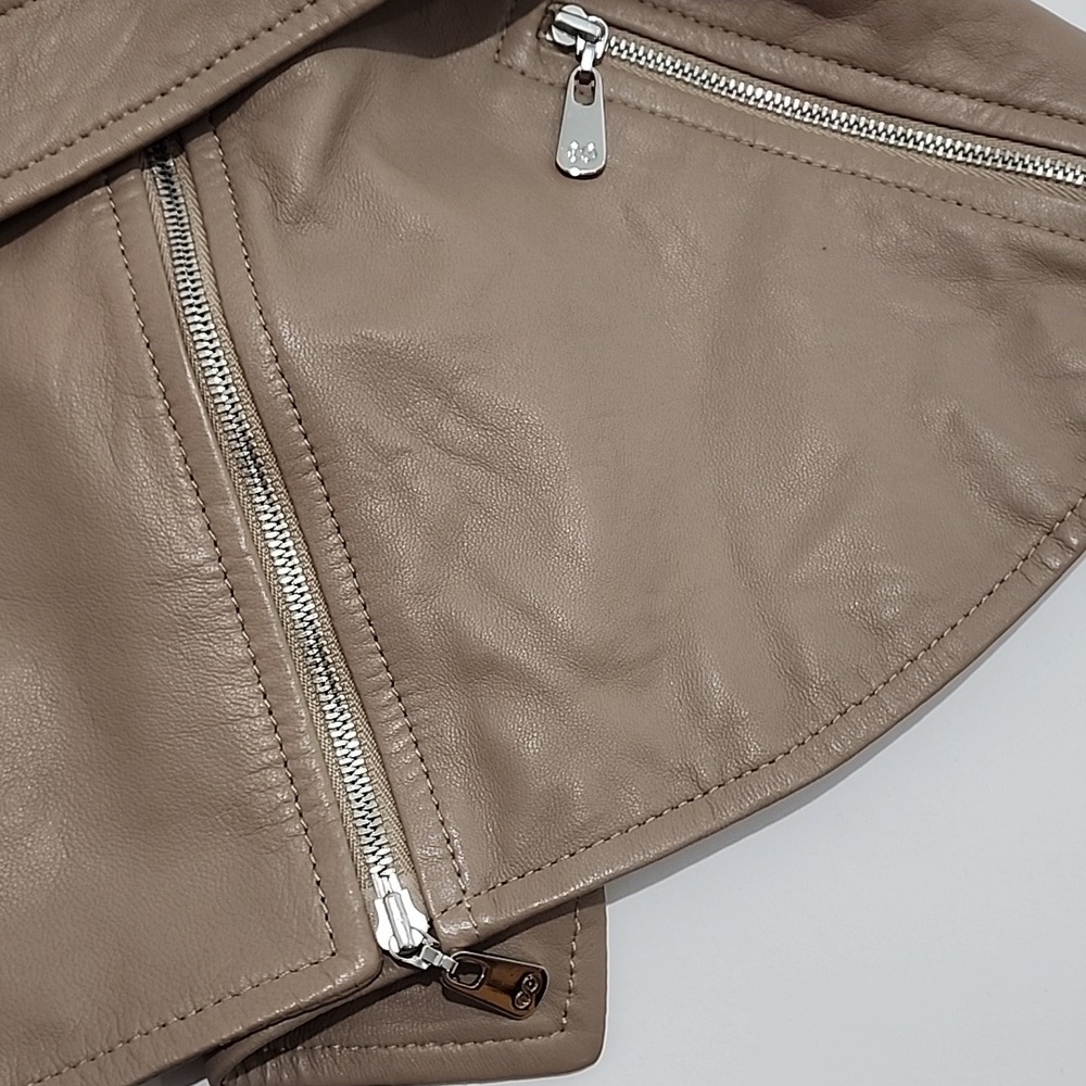Escada Lamb Leather Vest (SZ 38) - Picture 11 of 16